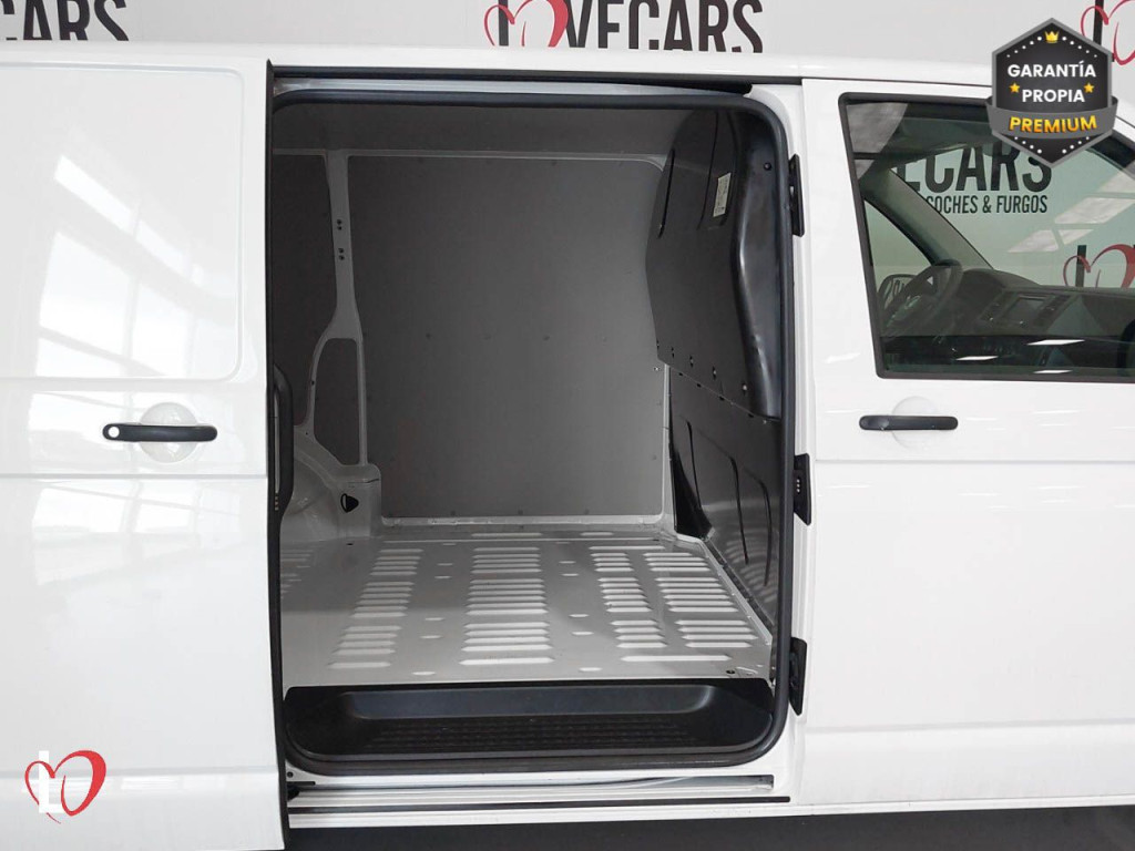 VOLKSWAGEN TRANSPORTER 2.0 TDI FURGÓN CERRADO 6 VEL 150 de segunda mano
