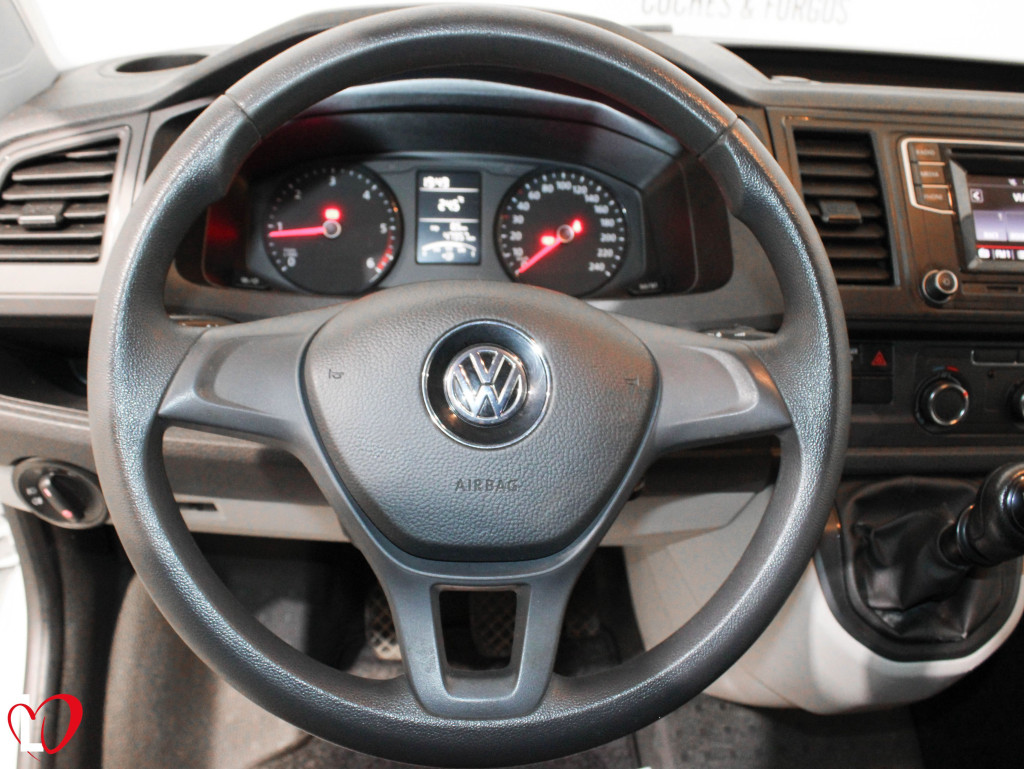 VOLKSWAGEN TRANSPORTER 2.0 TDI FURGÓN CERRADO L2 H2 102 de segunda mano