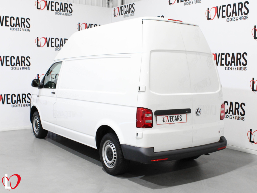 VOLKSWAGEN TRANSPORTER 2.0 TDI FURGÓN CERRADO L2 H2 102 de segunda mano