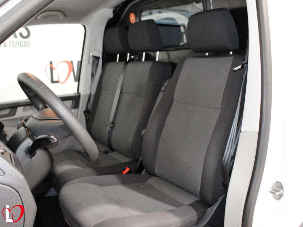 VOLKSWAGEN TRANSPORTER 2.0 TDI FURGÓN CERRADO L2 H2 102 de segunda mano