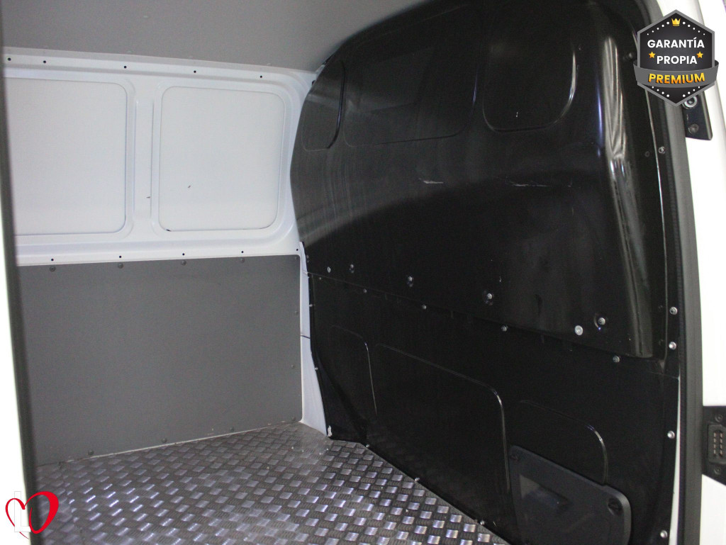 VOLKSWAGEN TRANSPORTER 2.0 TDI FURGON L1 H1 110 de segunda mano