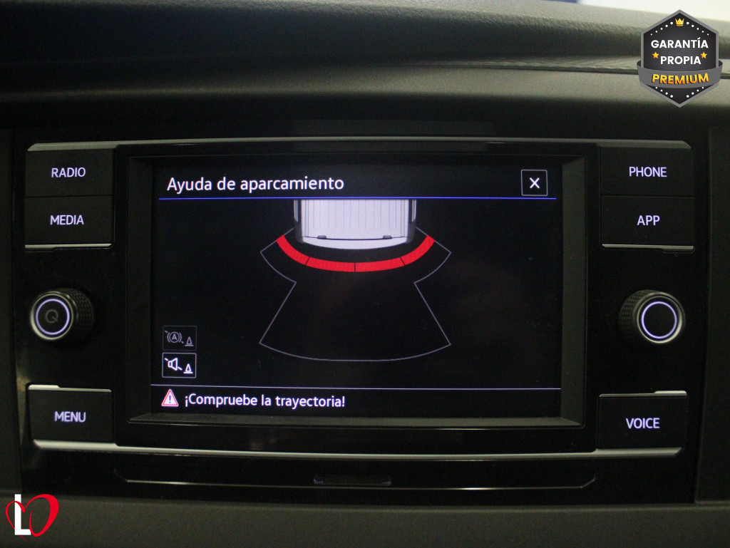 VOLKSWAGEN TRANSPORTER 2.0 TDI FURGON L1 H1 110 de segunda mano