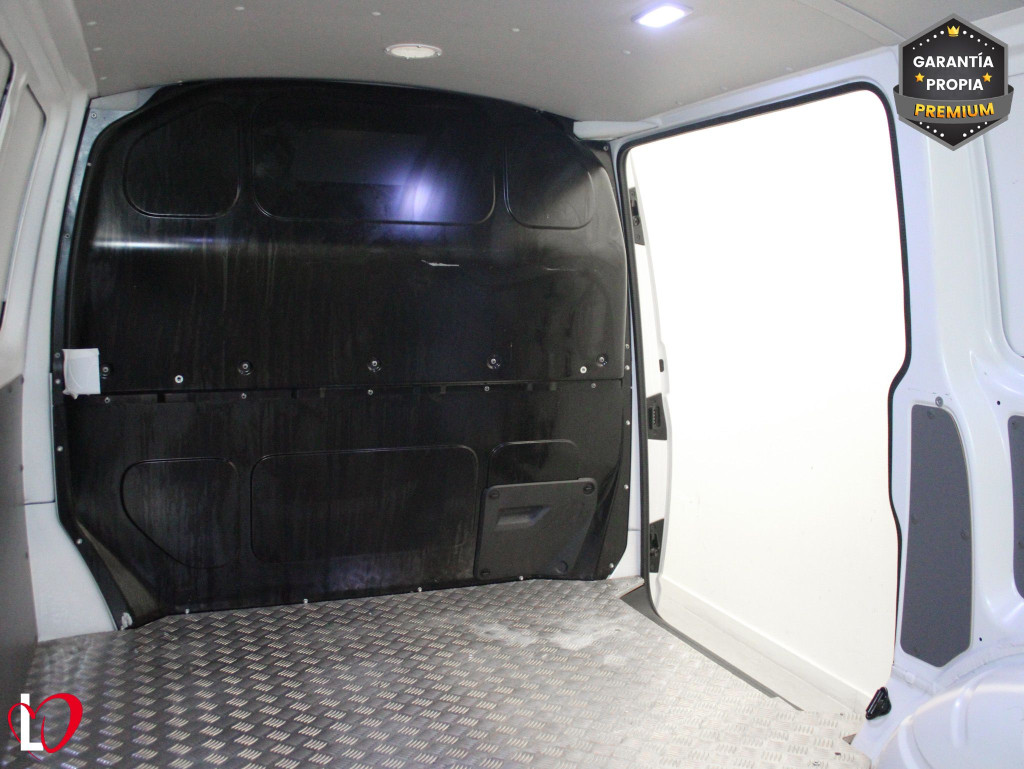 VOLKSWAGEN TRANSPORTER 2.0 TDI FURGON L1 H1 110 de segunda mano