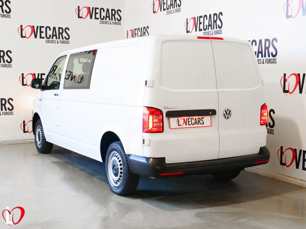 VOLKSWAGEN TRANSPORTER 2.0 TDI FURGÓN MIXTO 5 PLAZAS LARGO 150 de segunda mano