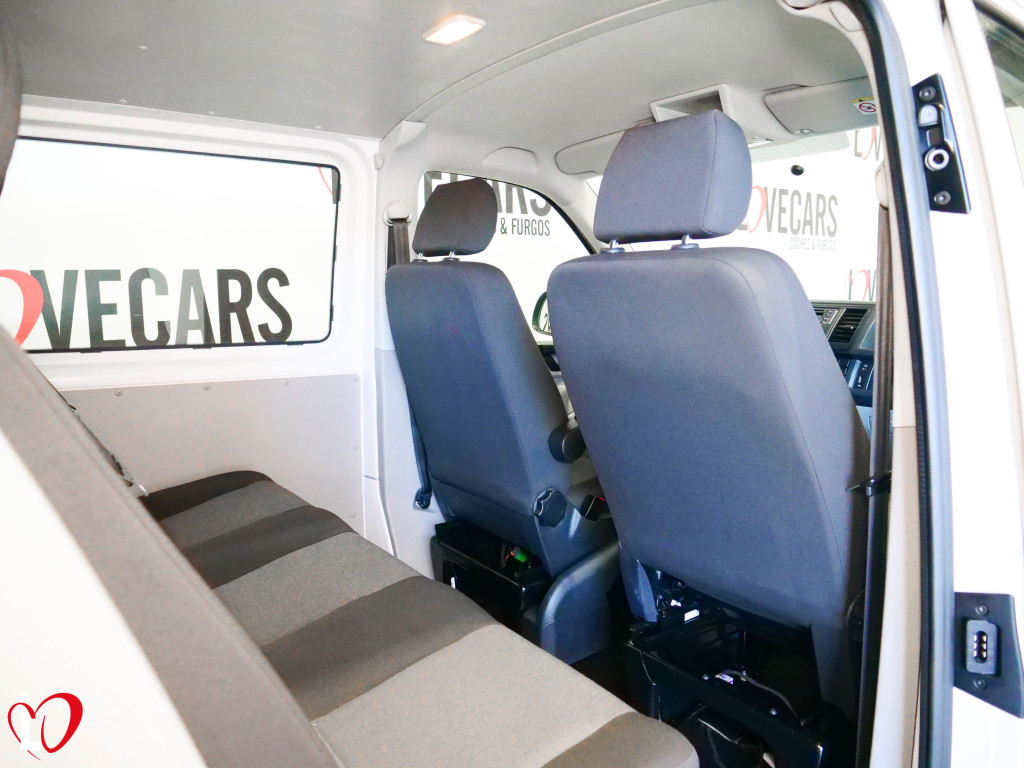 VOLKSWAGEN TRANSPORTER 2.0 TDI FURGÓN MIXTO 5 PLAZAS LARGO 150 de segunda mano