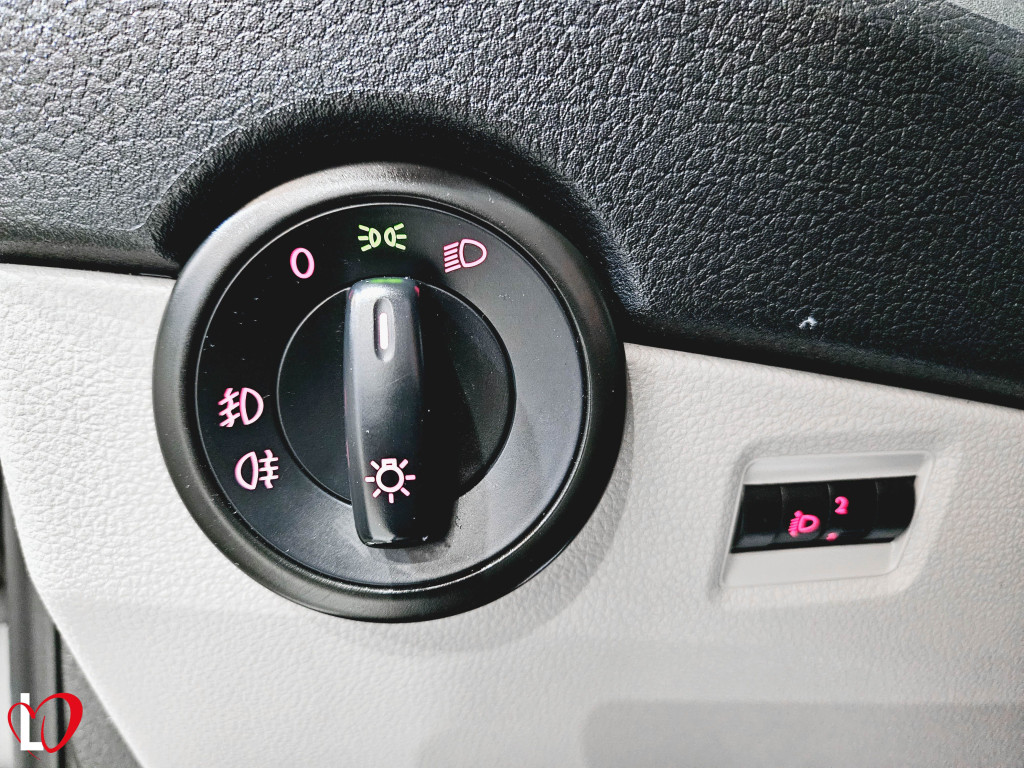 VOLKSWAGEN TRANSPORTER 2.0 TDI FURGÓN TALLER 102 de segunda mano