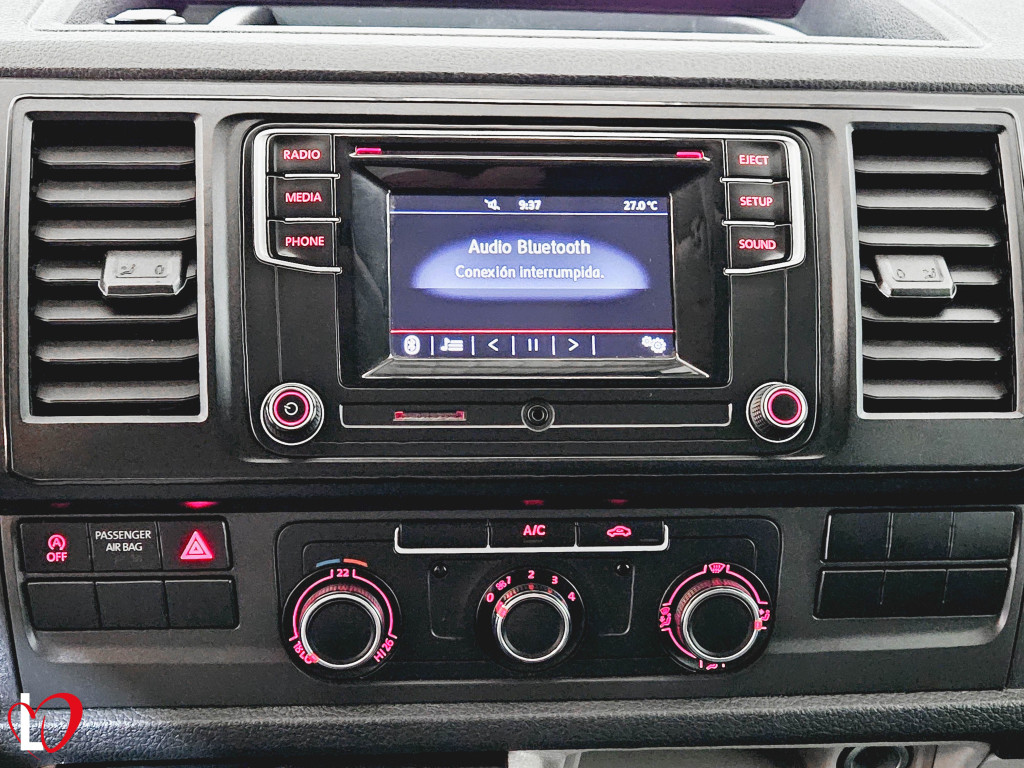 VOLKSWAGEN TRANSPORTER 2.0 TDI FURGÓN TALLER 102 de segunda mano