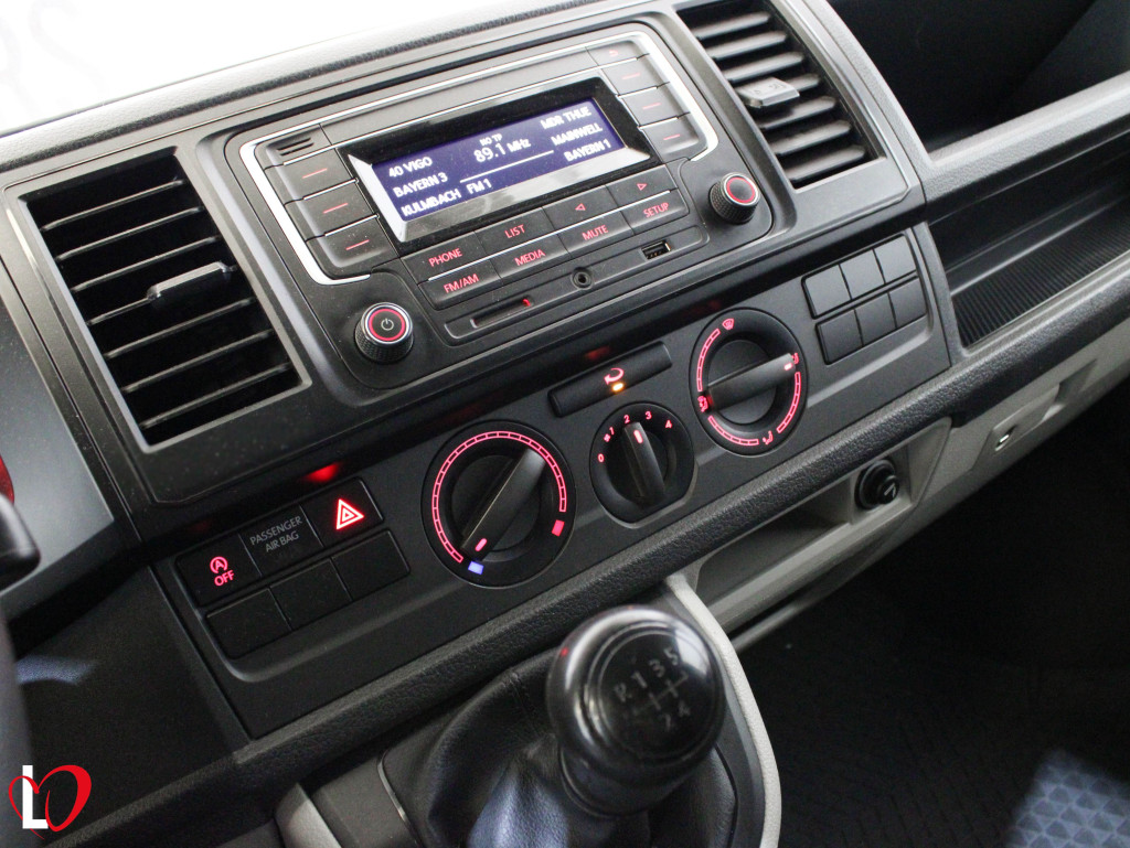 VOLKSWAGEN TRANSPORTER 2.0 TDI FURGON TALLER 102 de segunda mano