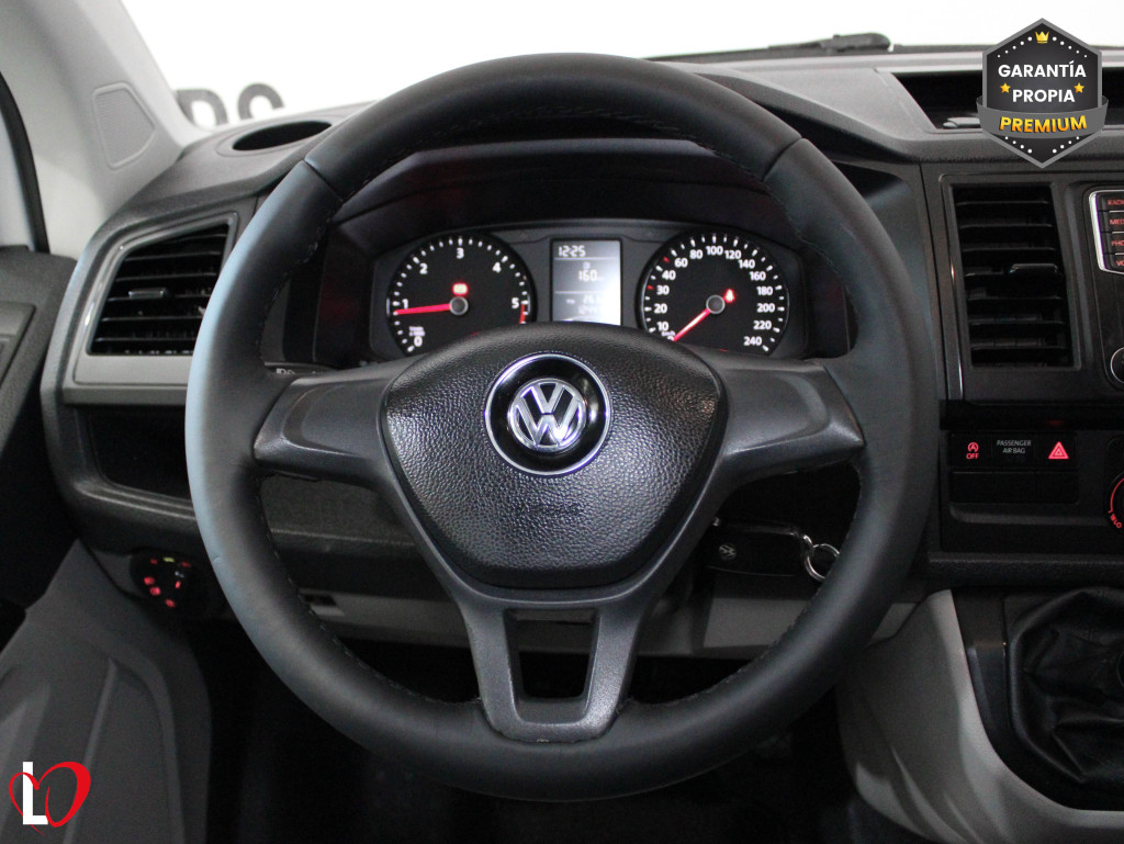 VOLKSWAGEN TRANSPORTER 2.0 TDI FURGÓN TALLER 6 VEL 150 de segunda mano