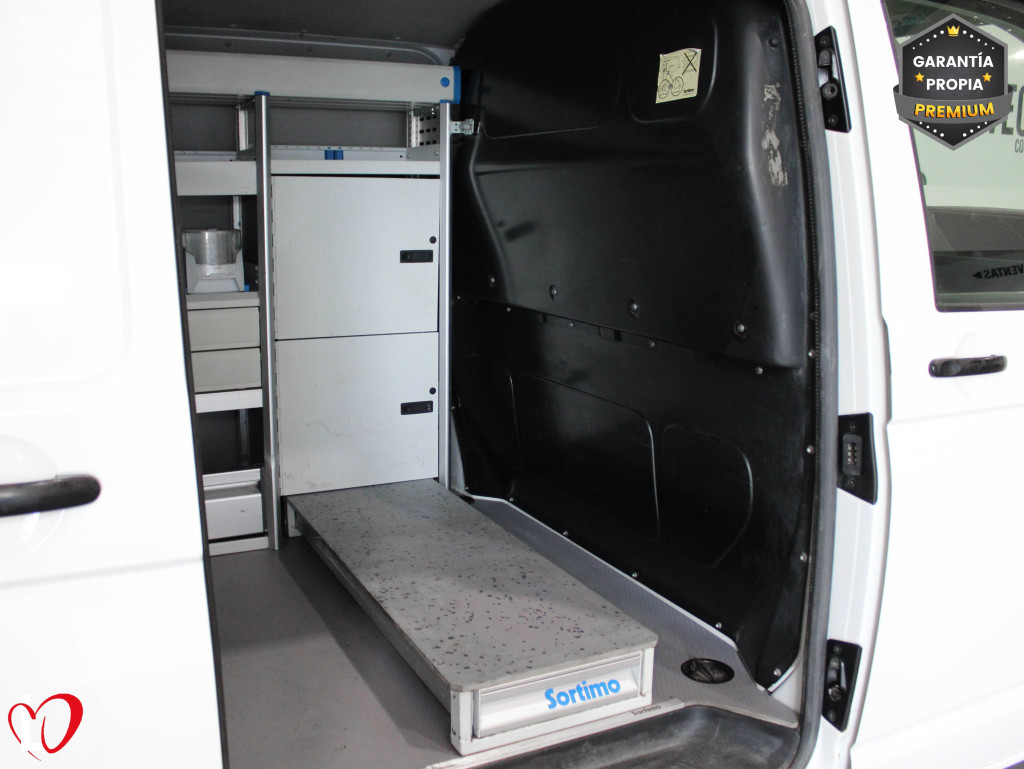 VOLKSWAGEN TRANSPORTER 2.0 TDI FURGÓN TALLER 6 VEL 150 de segunda mano