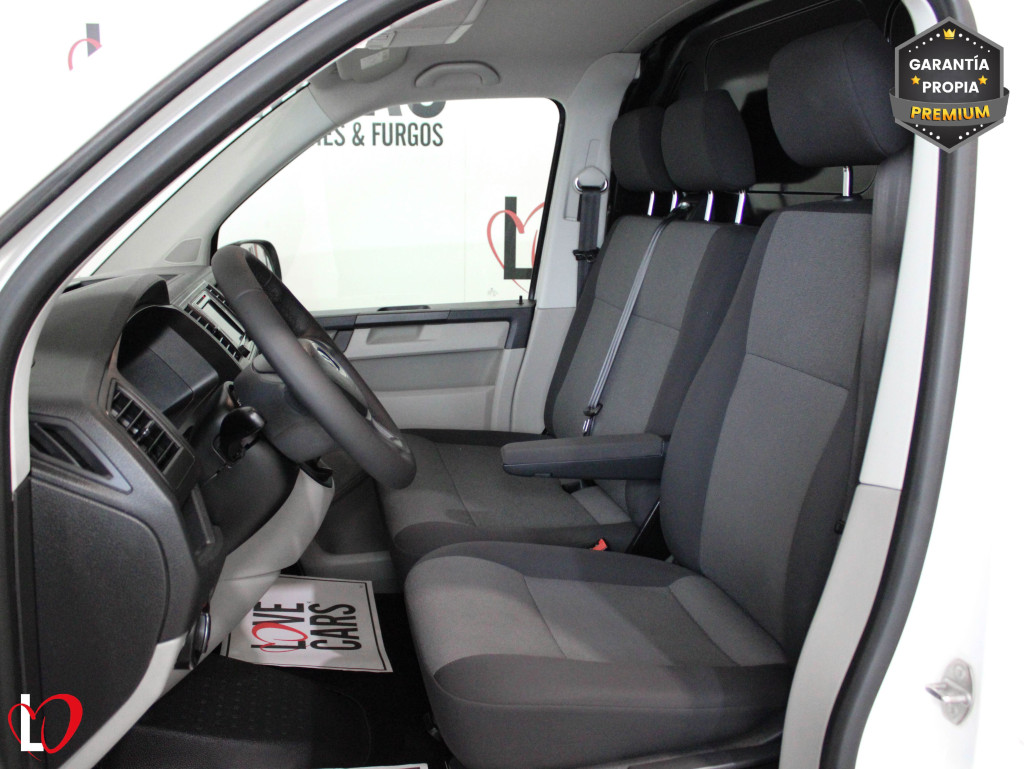 VOLKSWAGEN TRANSPORTER 2.0 TDI FURGÓN TALLER 6 VEL 150 de segunda mano