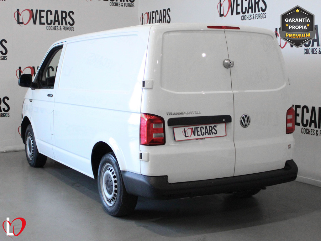 VOLKSWAGEN TRANSPORTER 2.0 TDI FURGÓN TALLER 6 VEL 150 de segunda mano