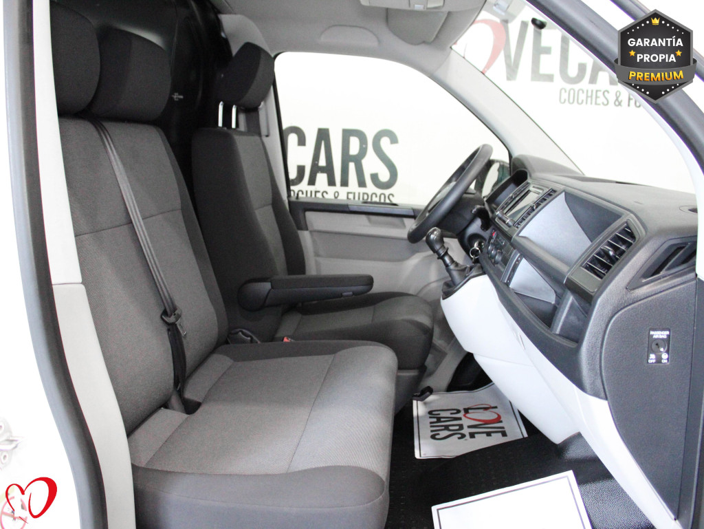 VOLKSWAGEN TRANSPORTER 2.0 TDI FURGÓN TALLER 6 VEL 150 de segunda mano