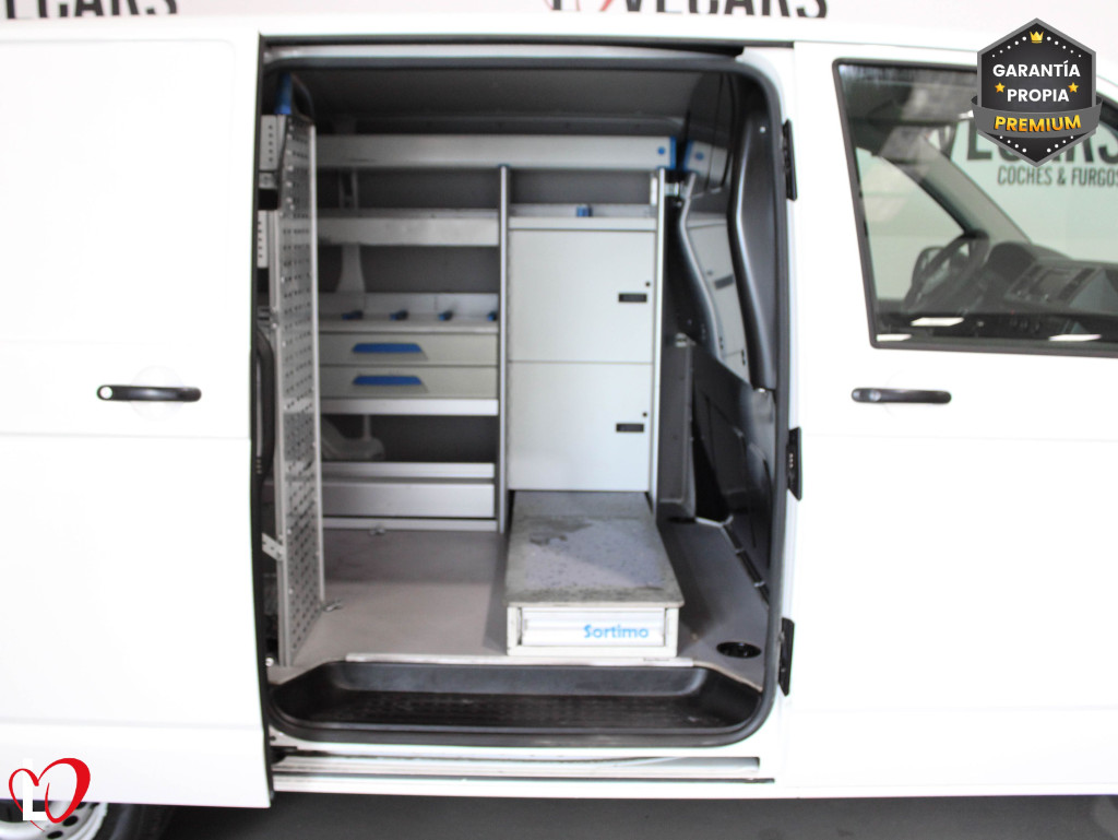 VOLKSWAGEN TRANSPORTER 2.0 TDI FURGÓN TALLER 6 VEL 150 de segunda mano