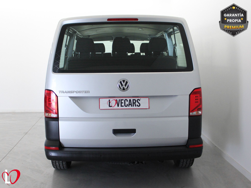 VOLKSWAGEN TRANSPORTER 2.0 TDI T6 COMBI 9 LARGA 110 de segunda mano