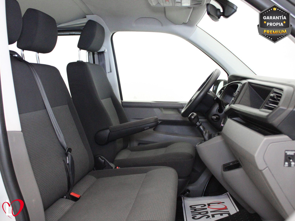 VOLKSWAGEN TRANSPORTER 2.0 TDI T6 COMBI 9 LARGA 110 de segunda mano