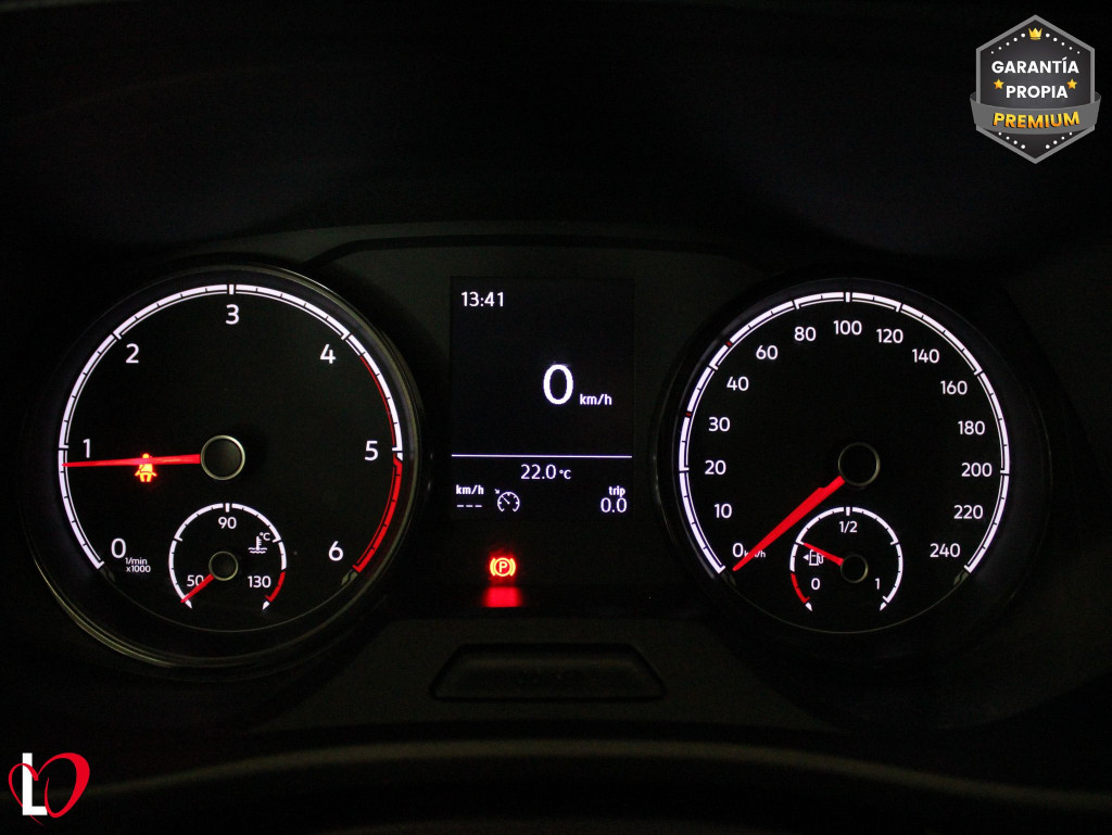 VOLKSWAGEN TRANSPORTER 2.0 TDI T6 COMBI 9 LARGA 110 de segunda mano