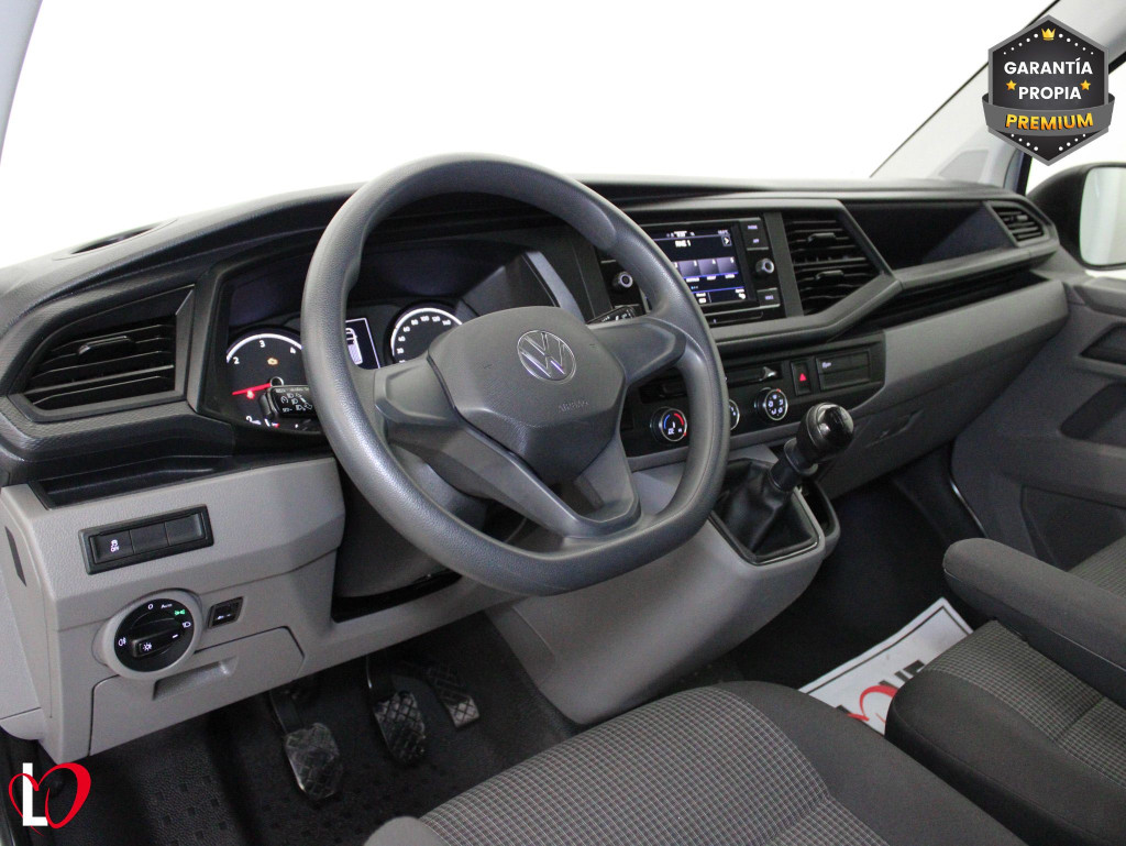VOLKSWAGEN TRANSPORTER 2.0 TDI T6 COMBI 9 LARGA 110 de segunda mano