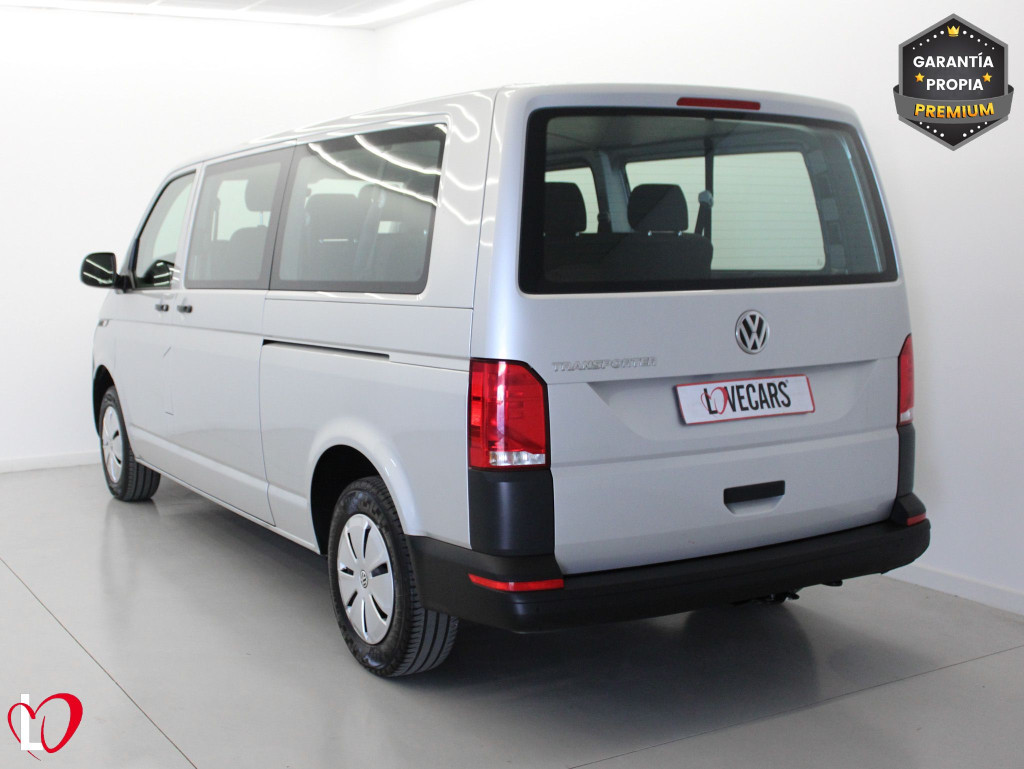VOLKSWAGEN TRANSPORTER 2.0 TDI T6 COMBI 9 LARGA 110 de segunda mano