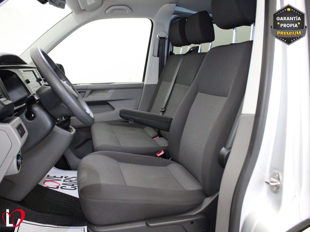 VOLKSWAGEN TRANSPORTER 2.0 TDI T6 COMBI 9 LARGA 110 de segunda mano