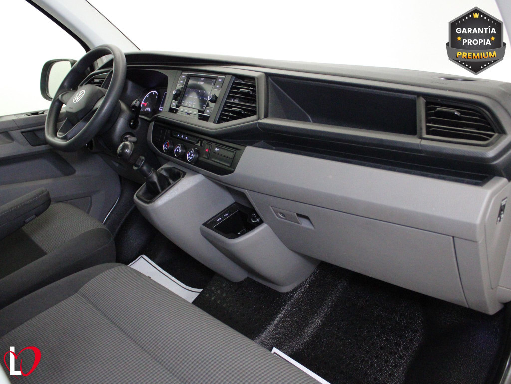 VOLKSWAGEN TRANSPORTER 2.0 TDI T6 COMBI 9 LARGA 110 de segunda mano