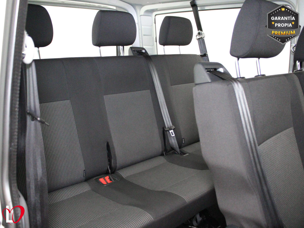 VOLKSWAGEN TRANSPORTER 2.0 TDI T6 COMBI 9 LARGA 110 de segunda mano