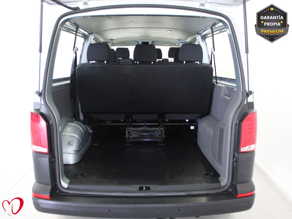 VOLKSWAGEN TRANSPORTER 2.0 TDI T6 COMBI 9 LARGA 110 de segunda mano