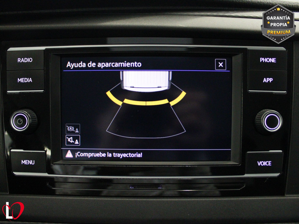 VOLKSWAGEN TRANSPORTER 2.0 TDI T6 COMBI 9 LARGA 110 de segunda mano