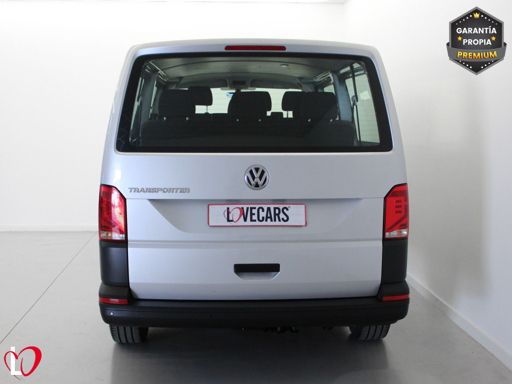VOLKSWAGEN TRANSPORTER 2.0 TDI T6 COMBI 9 LARGA 110 de segunda mano