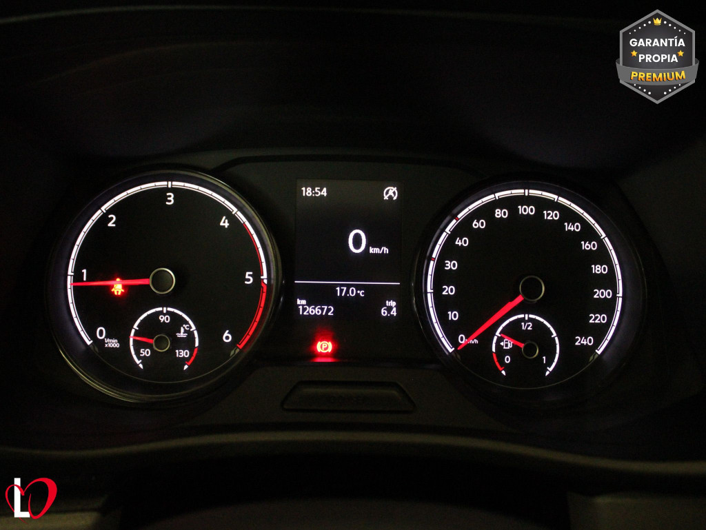 VOLKSWAGEN TRANSPORTER 2.0 TDI T6 COMBI 9 LARGA 110 de segunda mano