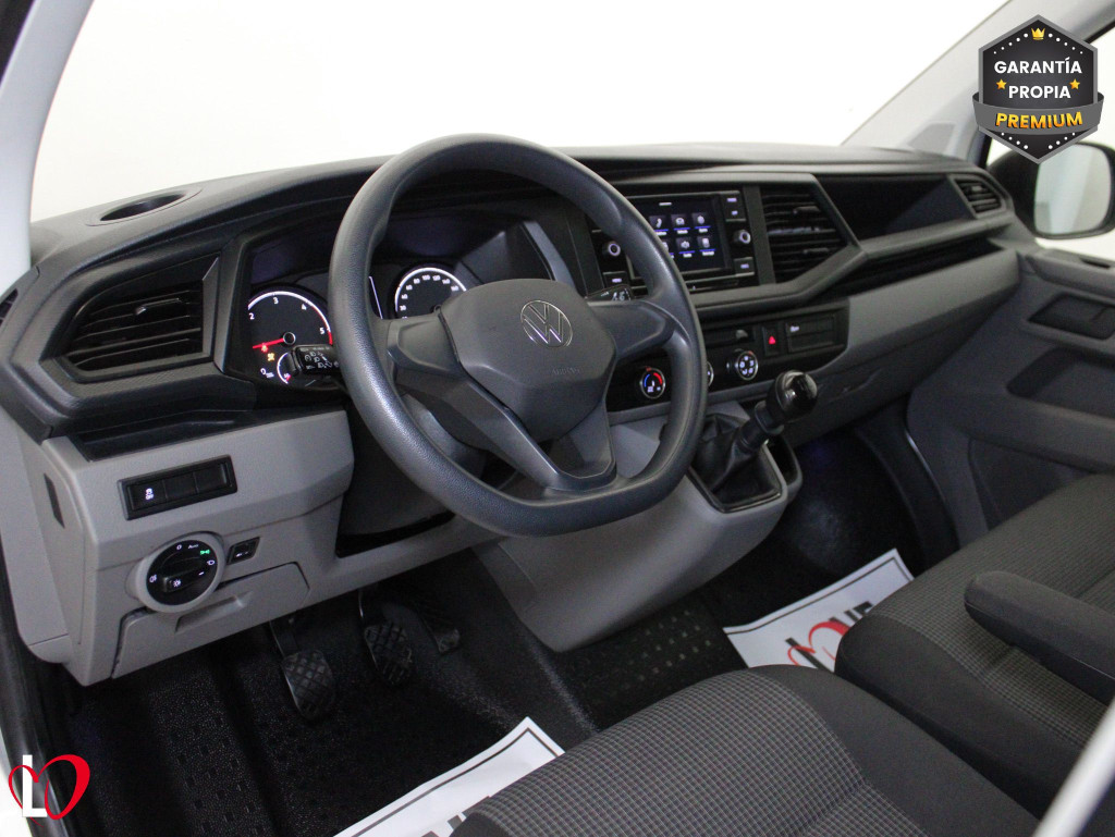 VOLKSWAGEN TRANSPORTER 2.0 TDI T6 COMBI 9 LARGA 110 de segunda mano