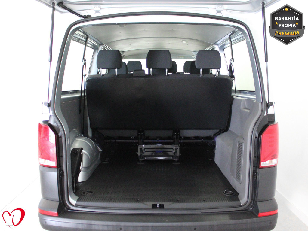 VOLKSWAGEN TRANSPORTER 2.0 TDI T6 COMBI 9 LARGA 110 de segunda mano