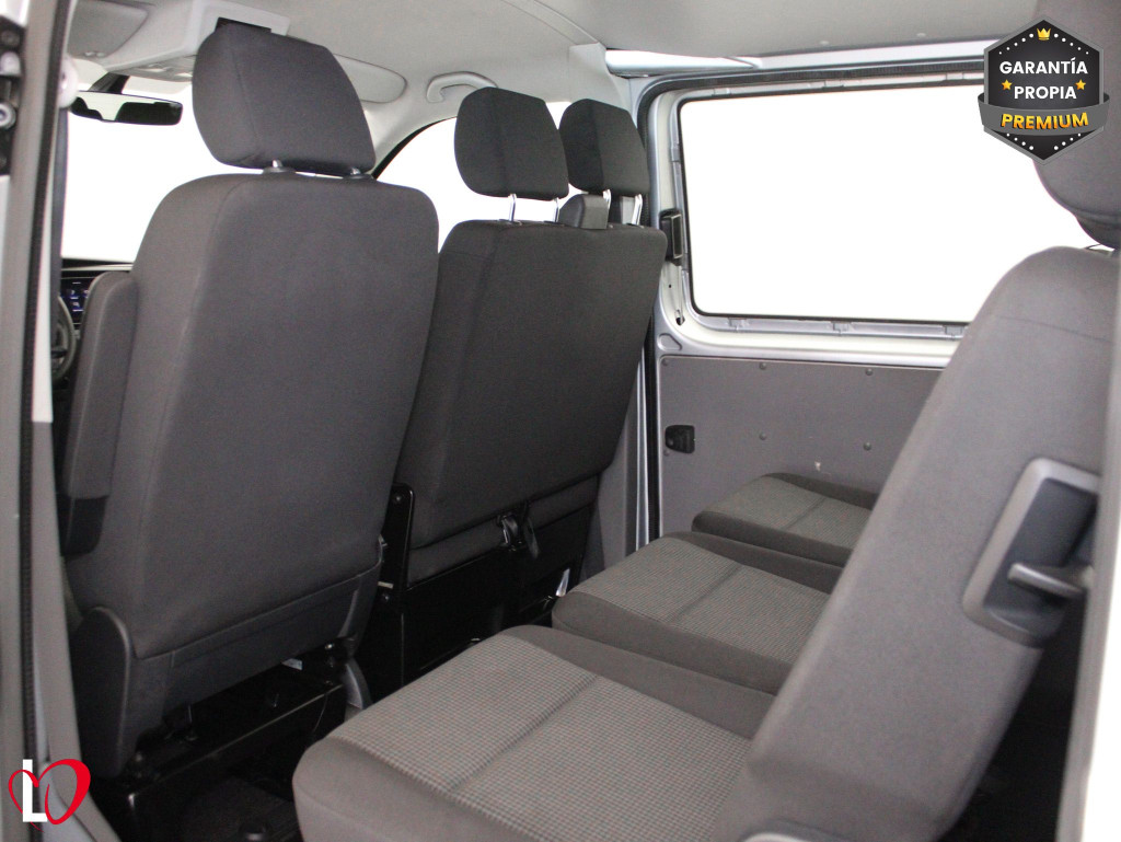 VOLKSWAGEN TRANSPORTER 2.0 TDI T6 COMBI 9 LARGA 110 de segunda mano