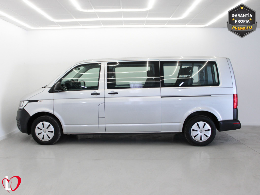 VOLKSWAGEN TRANSPORTER 2.0 TDI T6 COMBI 9 LARGA 110 de segunda mano