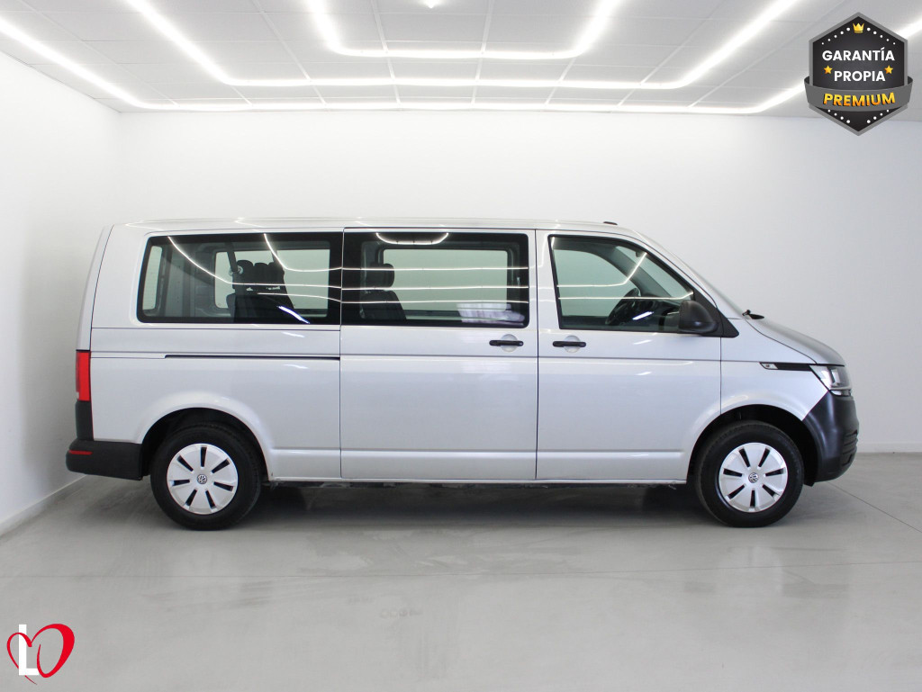 VOLKSWAGEN TRANSPORTER 2.0 TDI T6 COMBI 9 LARGA 110 de segunda mano