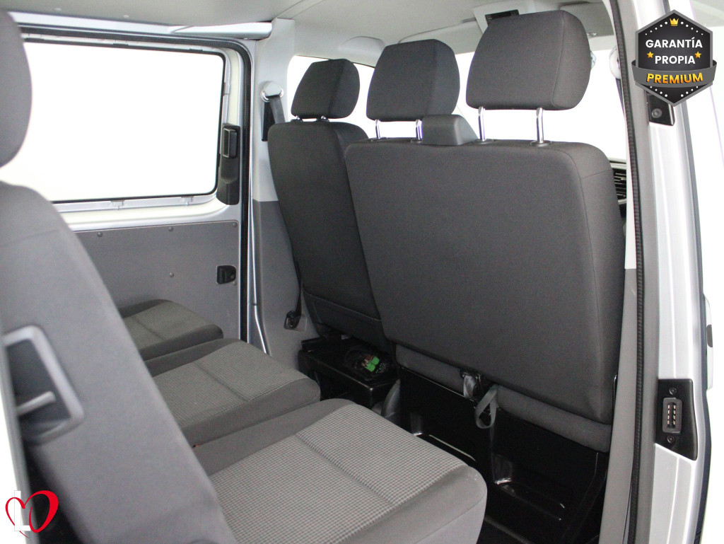 VOLKSWAGEN TRANSPORTER 2.0 TDI T6 COMBI 9 LARGA 110 de segunda mano