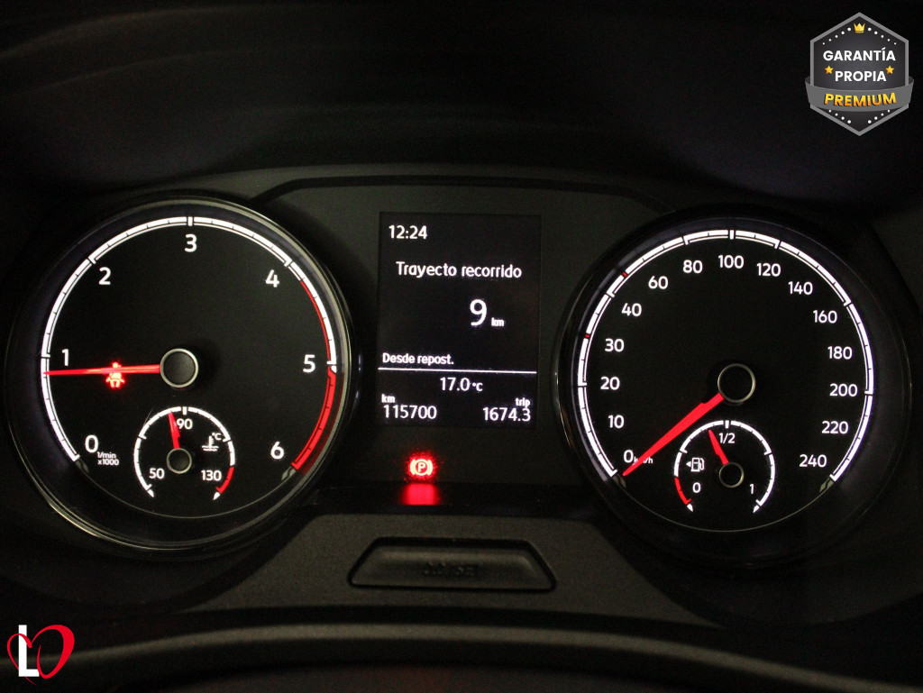 VOLKSWAGEN TRANSPORTER 2.0 TDI T6 COMBI 9 LARGA 110 de segunda mano