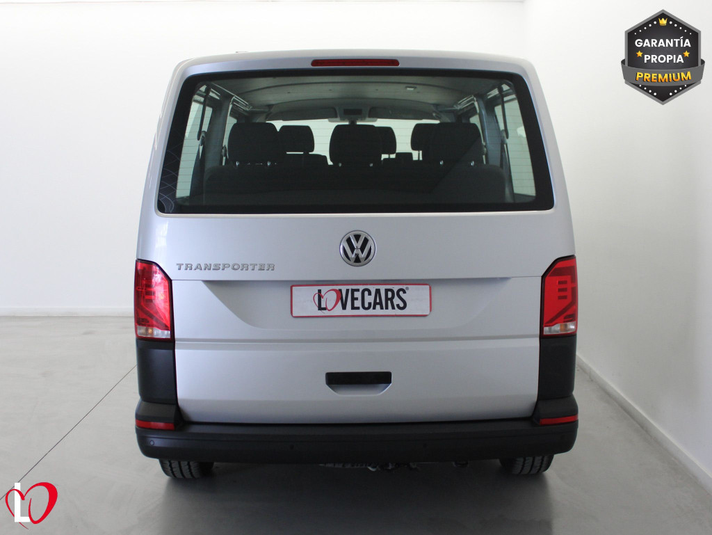 VOLKSWAGEN TRANSPORTER 2.0 TDI T6 COMBI 9 LARGA 110 de segunda mano
