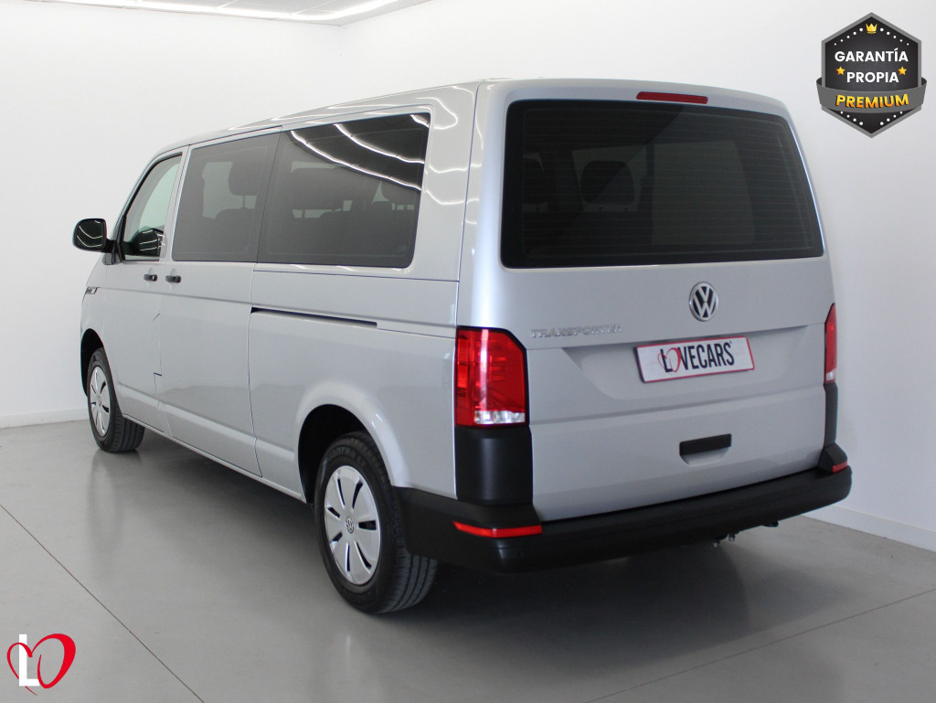 VOLKSWAGEN TRANSPORTER 2.0 TDI T6 COMBI 9 LARGA 110 de segunda mano