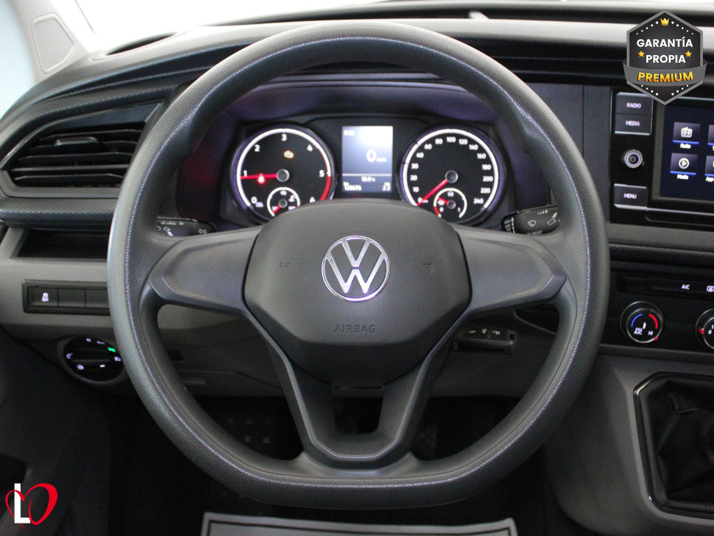VOLKSWAGEN TRANSPORTER 2.0 TDI T6 COMBI 9 LARGA 110 de segunda mano