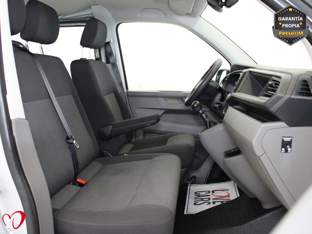VOLKSWAGEN TRANSPORTER 2.0 TDI T6 COMBI 9 LARGA 110 de segunda mano