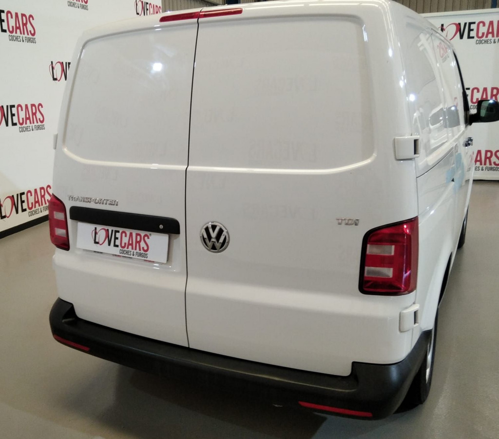 VOLKSWAGEN TRANSPORTER FURGÓN CERRADO 2.0 TDI BATALLA CORTA 102CV de segunda mano